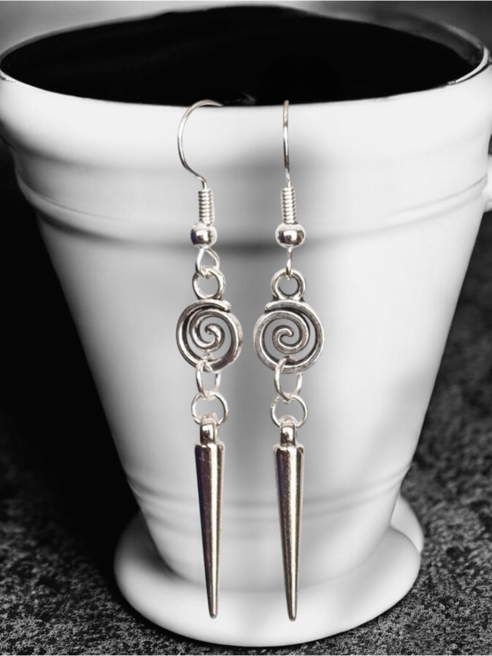 5 For $25💫Alternative Silver Swirl Spike Dangles